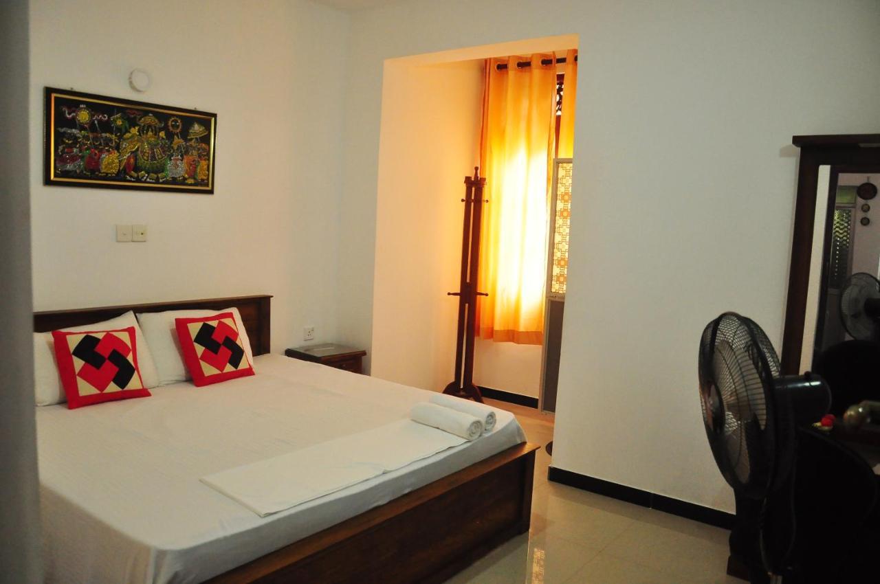 Little Swan Guest house Bentota Extérieur photo