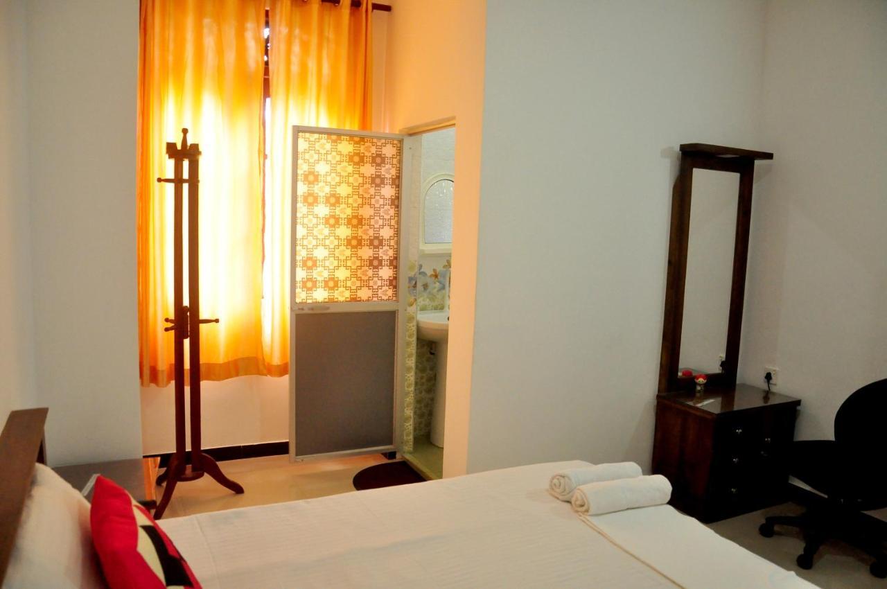 Little Swan Guest house Bentota Extérieur photo